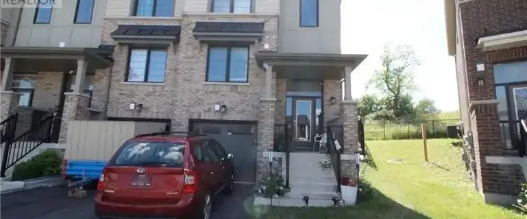 132 CRAFTER Crescent Unit# LOWER LVL | 132 CRAFTER Crescent Unit# LOWER LVL, Stoney Creek - Photo 1