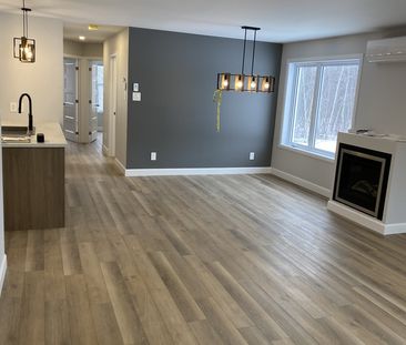 Logement 4 1/2 Très Récent (2024) - RDC - Photo 1