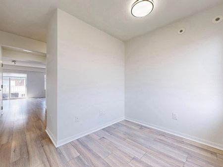 For Lease - 595 Dundas Street Unit# 2, Mississauga, Ontario - Photo 5