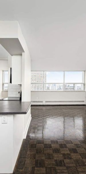 Champlain Towers - Photo 1