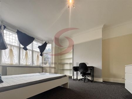 Victoria Park Road, LE2, Leicester - Photo 2