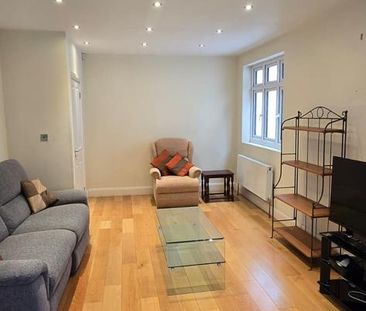 3 bedroom chalet to rent - Photo 2