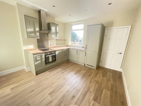 2 bedroom House To Let - Photo 4