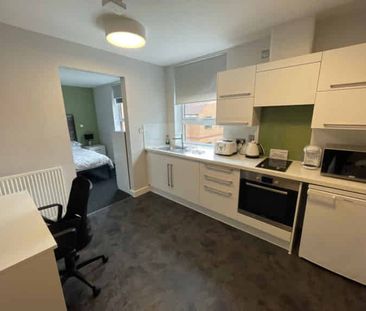 1 Bedroom Apartment - Photo 6