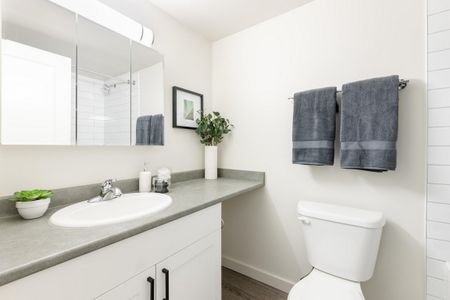 Cedar Green Apartments - Photo 2