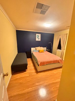 Point Cook - Photo 1