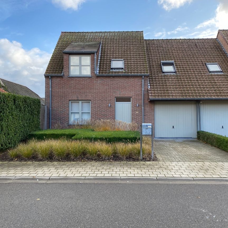 EENGEZINSWONING - Photo 1