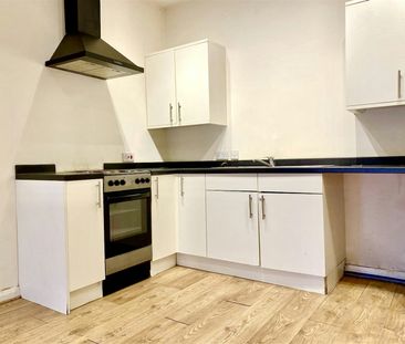 Apartment to rent on - Photo 3
