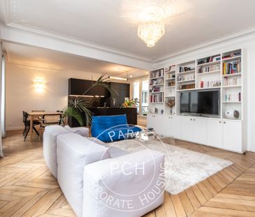 Rue La Fayette, - Photo 2