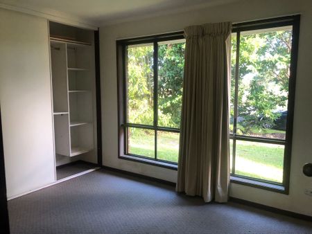 Family Home Located in the Heart of Eight Mile Plains - Photo 4