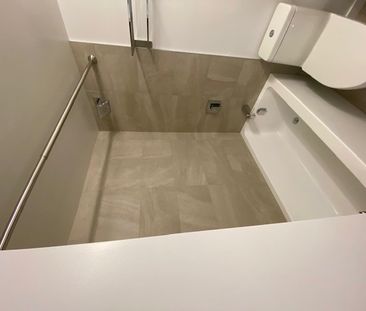 YORK HOUSE - Photo 4