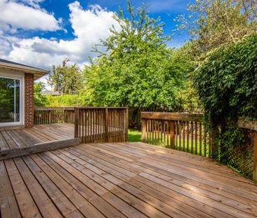 For Lease - 1020 Roxborough Drive, Oakville, Ontario - Photo 5