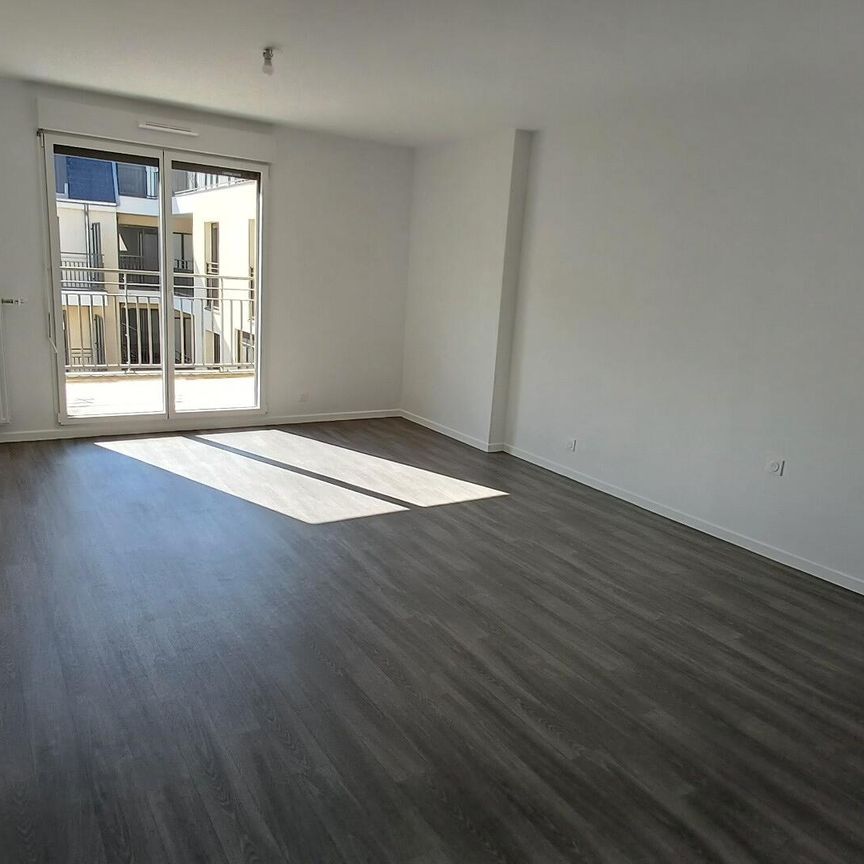 location Appartement T2 DE 46.53m² À DOURDAN - Photo 1