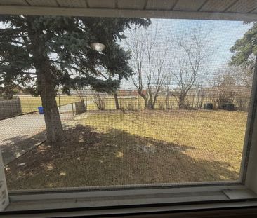 For Lease - 18 Harper Road Unit# (Upper), Brampton, Ontario - Photo 2