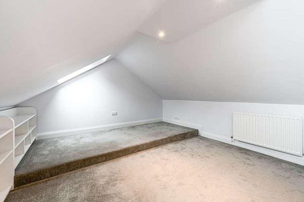 Old Brompton Road, Earls Court, SW5 - Photo 1