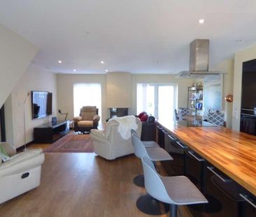 Abbots Close, Brentwood, CM15 - Photo 1