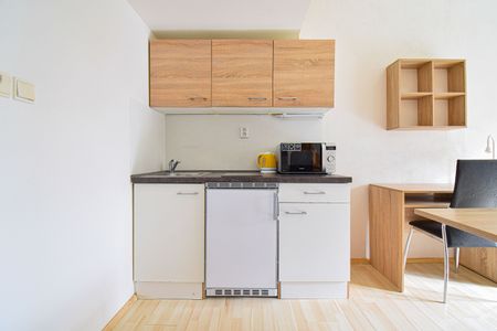 Pronájem bytu 1+kk 21 m² - Fotografie 3