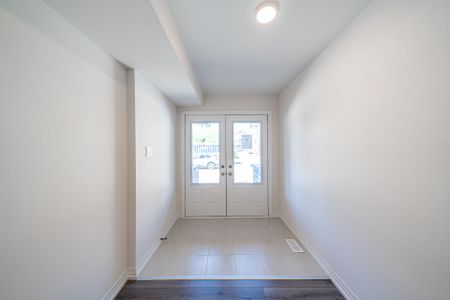 For Lease - 71 Bavin Street, Clarington, Ontario - Photo 4