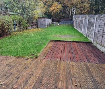 3 bedroom semi-detached house to rent - Photo 3