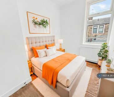 3 bedroom terraced house to rent - Photo 4