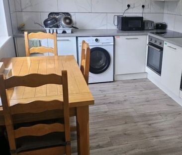 2 COZY BEDROOMS IN ALDGATE NEAR E1 - Photo 3