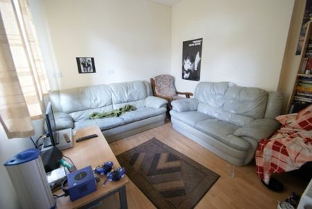 7 Bed - Becketts Park Crescent, Headingley, Leeds - Photo 3