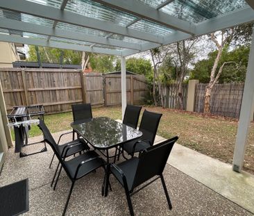 Spacious townhouse in great location - Photo 5