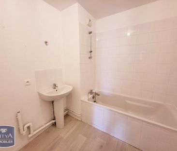 Location Appartement 4 pièces 79m² ROUEN 76100 - Photo 4