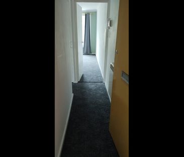 1 Bed Flat, Carrick Point, LE5 - Photo 3