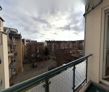 Moderne 3-Zimmer-Wohnung mit Balkon u. Außenstellplatz in Plauen – ... - Photo 4