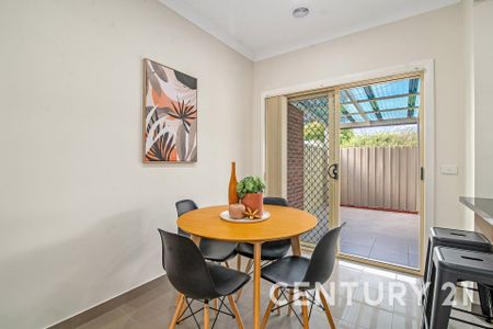 Stylish 3-Bedroom Townhouse in Noble Park - Photo 2