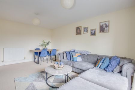 Coxhill Way, Aylesbury - Photo 3