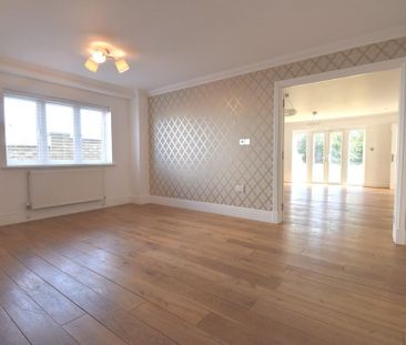 4 bedroom detached house to rent - Photo 3