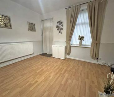 2 bedroom property to rent in Rochdale - Photo 1