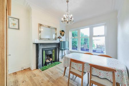 5 bedroom semi-detached house to rent - Photo 2