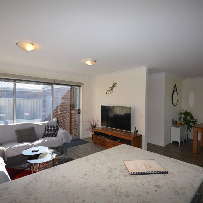 FULLY FURNISHED - UNAVAILABLE UNTIL APRIL 2019 - Photo 1