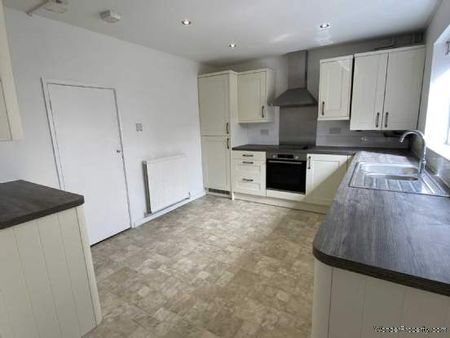 3 bedroom property to rent in Berkhamsted - Photo 2