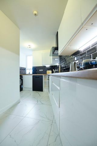 5 bedroom apartment to rent - Photo 5