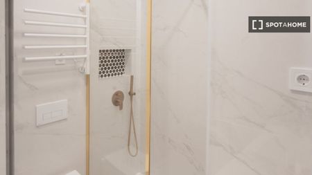 3 room luxury Apartment for rent in Madrid, Spain - Photo 4