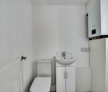 2 bedroom terraced house to rent - Photo 2