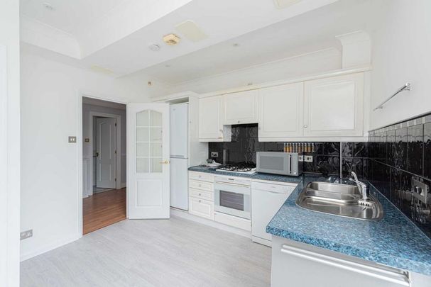 2 bedroom flat to rent - Photo 1