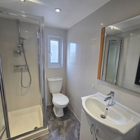 Studio Flat, Hurstwood Road, NW11 - Photo 3