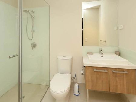 East Perth - Photo 2