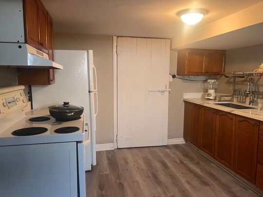 For Lease - 80 Taunton Road Unit# Bsmt, Oshawa, Ontario - Photo 1