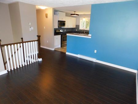 FOR RENT – 1652 Riverside Drive, Lower Sackville, Nova Scotia - Photo 3
