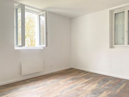 Location Maison 4 pièces 101m² ELBEUF 76500 - Photo 4