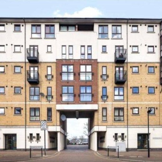 2 Bed Flat, Windsor Hall, E16 - Photo 1