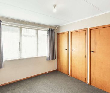 3-Bedroom Rental in Papakura - First Week of rent is Free! - Photo 3