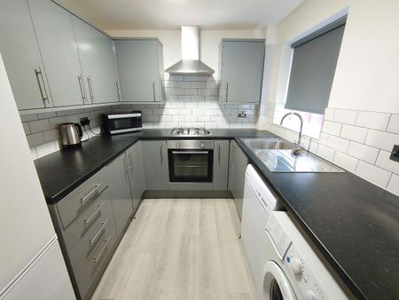 Wrenbury St, Kensington. - Photo 5