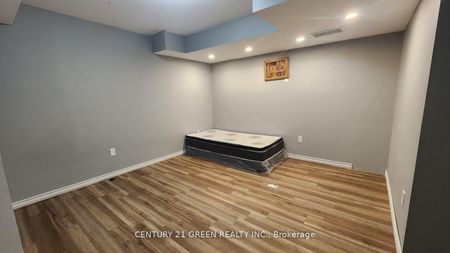 For Lease - 7977 Hackberry Trail Unit# Bsmt, Niagara Falls, Ontario - Photo 2